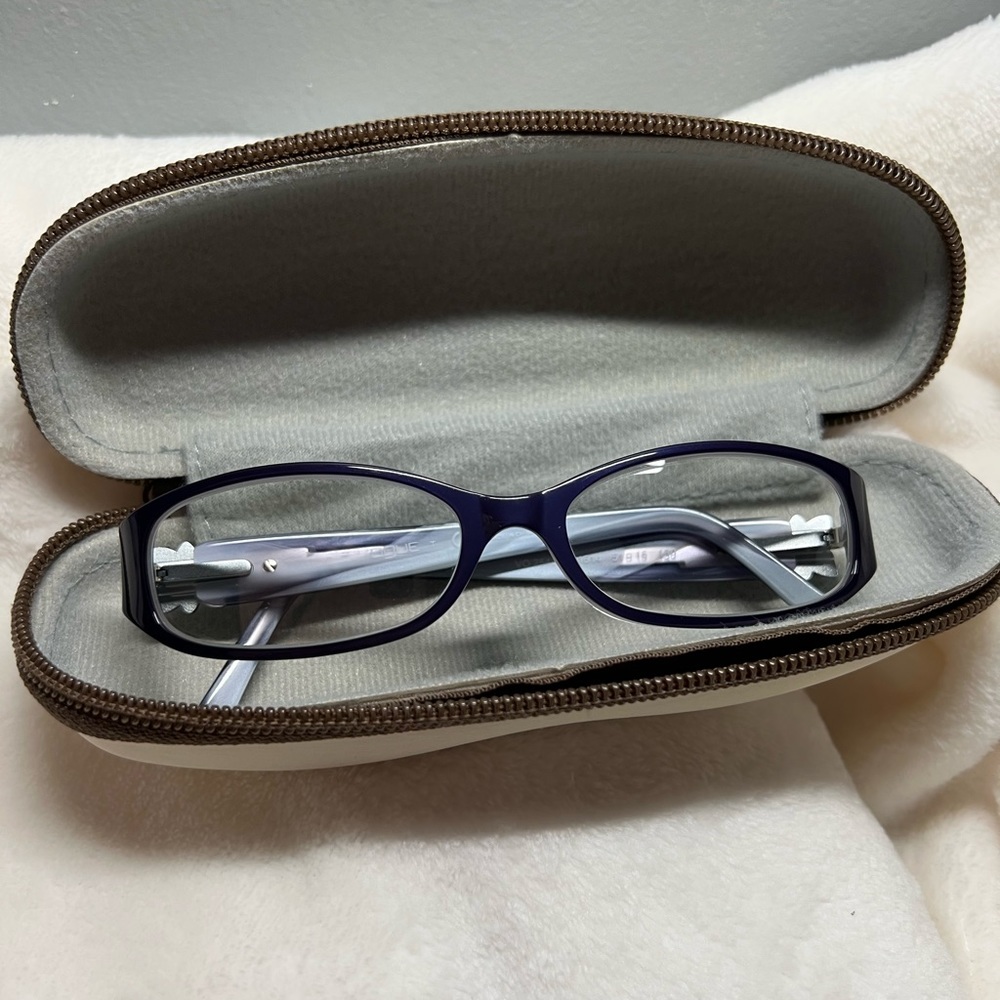 Vogue glasses with case